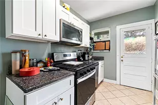 135 Ivory Ave, Pittsburgh, PA 15214 - Photo 12