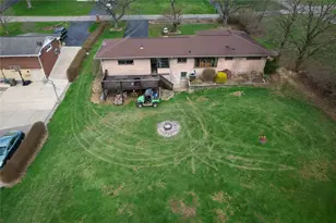 128 Shanahan Rd, Center Township, PA 16001 - Photo 14