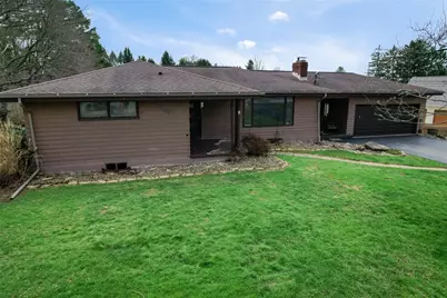 128 Shanahan Rd, Center Township, PA 16001 - Photo 1