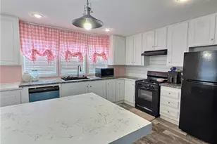 421 Fawn Dr, Canton Township, PA 15301 - Photo 6