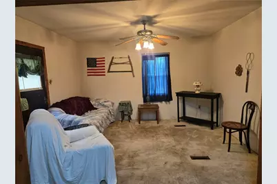 465 Isle Rd, Franklin Township, PA 16001 - Photo 8