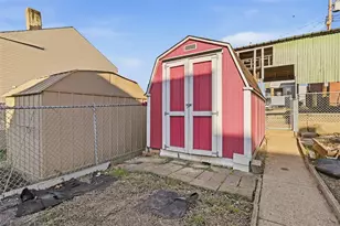 434 Cedarville St, Pittsburgh, PA 15224 - Photo 32