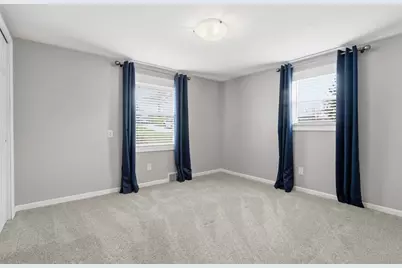 18 Crestwood Dr, Cecil, PA 15321 - Photo 20