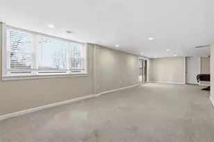 18 Crestwood Dr, Cecil, PA 15321 - Photo 28