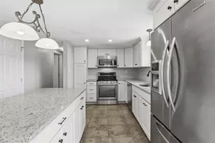 18 Crestwood Dr, Cecil, PA 15321 - Photo 12