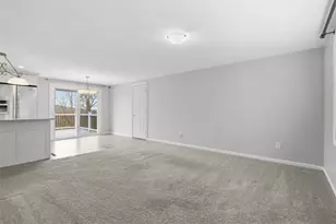 18 Crestwood Dr, Cecil, PA 15321 - Photo 6