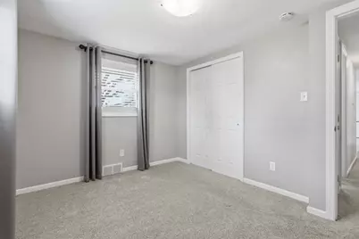 18 Crestwood Dr, Cecil, PA 15321 - Photo 24