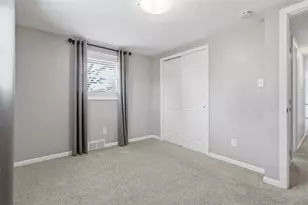 18 Crestwood Dr, Cecil, PA 15321 - Photo 24