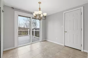 18 Crestwood Dr, Cecil, PA 15321 - Photo 10