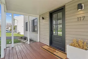 117 Mohawk Dr, Hempfield Township, PA 15601 - Photo 2