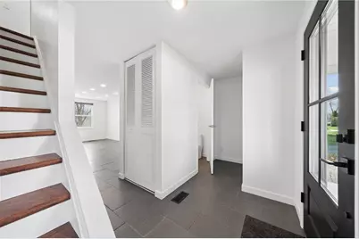 117 Mohawk Drive, Hempfield Township, PA 15601 - Photo 4