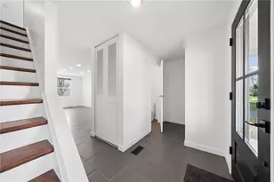 117 Mohawk Dr, Hempfield Township, PA 15601 - Photo 4