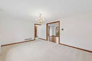 2242 Woodmont Dr, Murrysville, PA 15632 - Photo 16