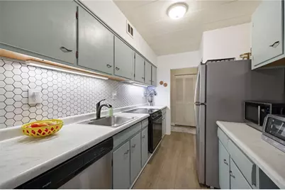 53 Highland Rd #401, Bethel Park, PA 15102 - Photo 10