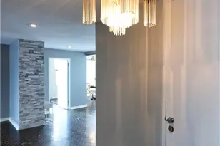 112 Washington Pl, Pittsburgh, PA 15219 - Photo 6