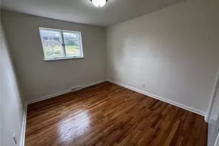 112 Greenwood Dr, North Strabane, PA 15317 - Photo 16