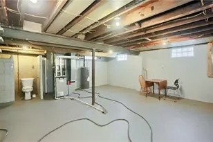 740 Pershing St, Ellwood City, PA 16117 - Photo 18