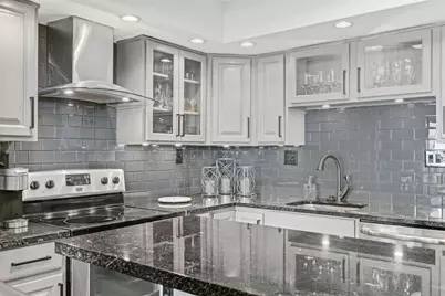 1000 Grandview Ave #405, Pittsburgh, PA 15211 - Photo 4