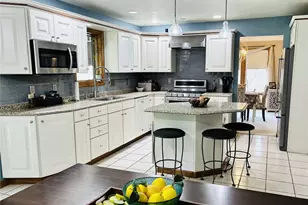 11091 Belaire Dr, North Huntingdon, PA 15642 - Photo 18