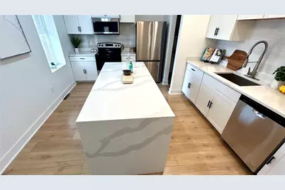 1327 Reddour St, Pittsburgh, PA 15212 - Photo 24