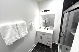 1327 Reddour St, Pittsburgh, PA 15212 - Photo 44