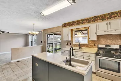 537 Jackson Dr, Washington Township, PA 15613 - Photo 12