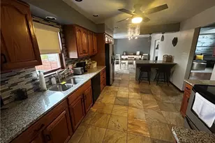 22 Dawn Dr, White Township, PA 15701 - Photo 8