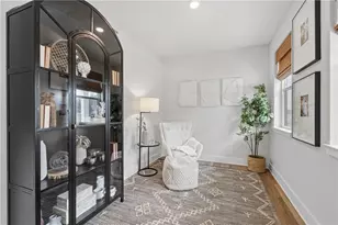 315 Stately Ct, Adams Township, PA 16059 - Photo 10