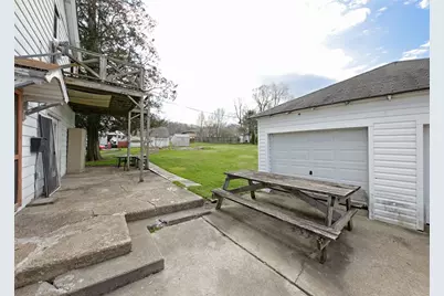 303 Agnew Rd, Jeannette, PA 15644 - Photo 26