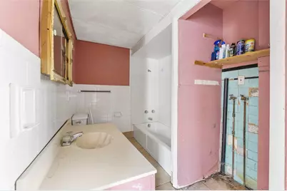 303 Agnew Rd, Jeannette, PA 15644 - Photo 10