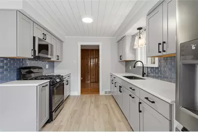 409 Victoria St, West Mifflin, PA 15122 - Photo 12