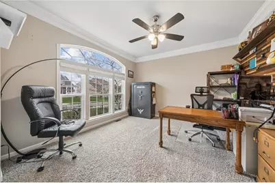 4018 Overview Dr, Cecil, PA 15317 - Photo 34