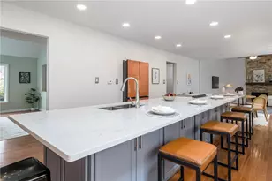 5542 Saddlebrook Dr, Bethel Park, PA 15102 - Photo 10