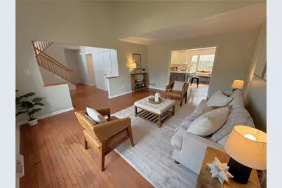 5542 Saddlebrook Dr, Bethel Park, PA 15102 - Photo 4