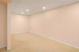 5542 Saddlebrook Dr, Bethel Park, PA 15102 - Photo 32