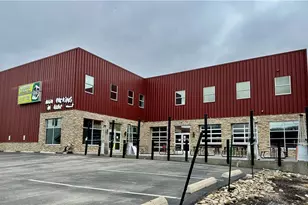 23 W Pike St, Houston, PA 15342 - Photo 1