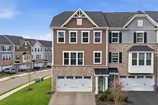 200 Olivia Way, Ross Twp, PA 15237 - Photo 1