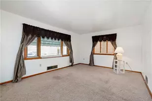 306 Allegheny St, Tarentum, PA 15084 - Photo 2