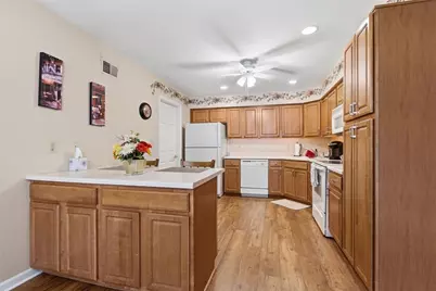 380 Allandale Dr, Bethel Park, PA 15102 - Photo 10