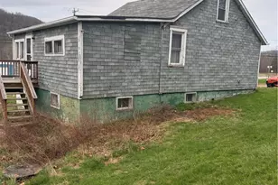 104 Groft Rd, Ursina Boro, PA 15424 - Photo 2