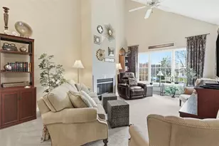 135 Linden Ct, Seven Fields Boro, PA 16046 - Photo 8