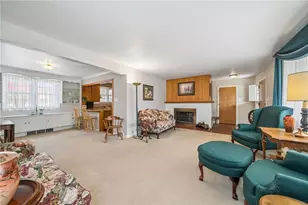 18 E Tacoma Ave, Latrobe, PA 15650 - Photo 4