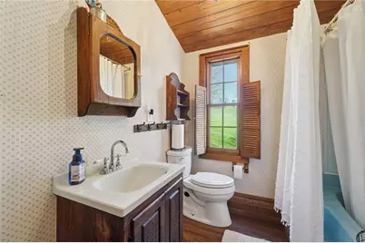 124 Harriet Dr, Lower Burrell, PA 15068 - Photo 18