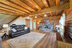 124 Harriet Dr, Lower Burrell, PA 15068 - Photo 8