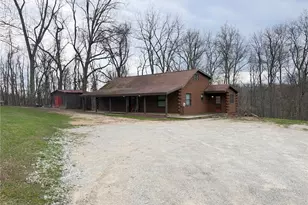 189 Seal Rd, Somerset Twp, PA 15330 - Photo 4