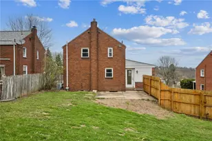 617 Elm Dr, Pittsburgh, PA 15147 - Photo 10