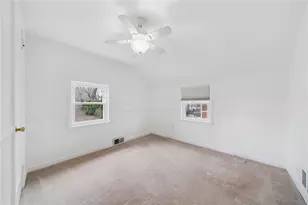 617 Elm Dr, Pittsburgh, PA 15147 - Photo 6