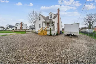 1109 Saint Clair St, Derry Township, PA 15650 - Photo 2