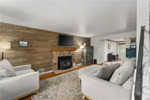 5318 Spring Valley Dr, Pittsburgh, PA 15236 - Photo 8