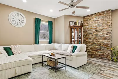 1629 Streets Run Road, Pittsburgh, PA 15236 - Photo 4